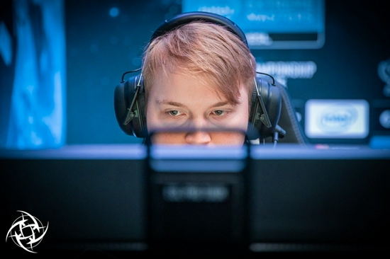 狼队信心满满获得FMVP荣誉